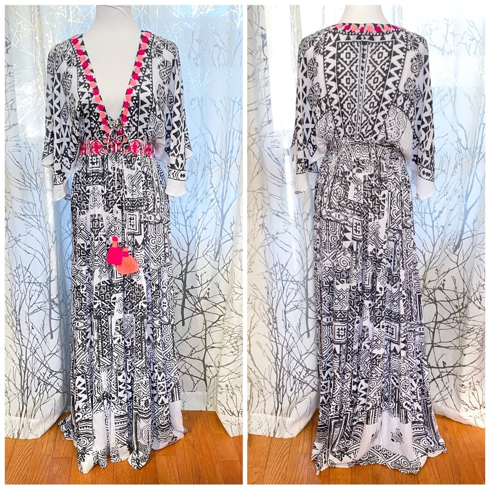 Hemant & Nandita black white pink print lace up v-neck wide sleeve maxi dress - Picture 2 of 12